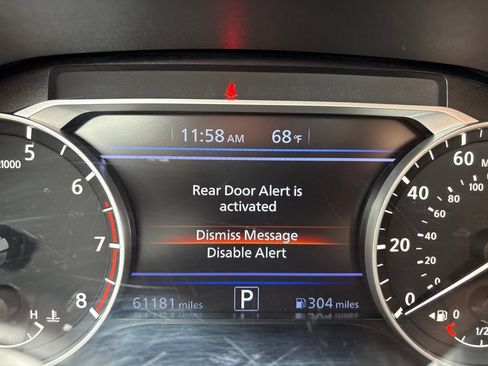 Used 2024 Nissan Altima 2.5 SR FWD image 31