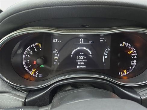 Used 2018 Jeep Grand Cherokee Limited image 22