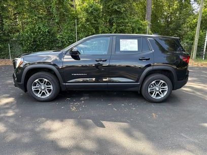 Used 2025 GMC Terrain Elevation