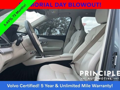 Certified 2023 Volvo XC90 B5 Core w/ Protection Package Premier AWD/4WD image 31