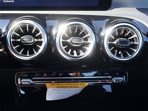 New 2025 Mercedes-Benz CLA 250 4MATIC image 28