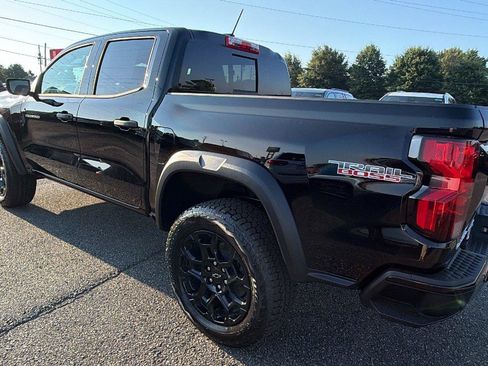 New 2026 Chevrolet Colorado Trail Boss AWD/4WD image 9