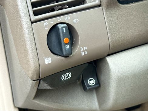 Used 1995 Mercedes-Benz C 280 Sedan image 10