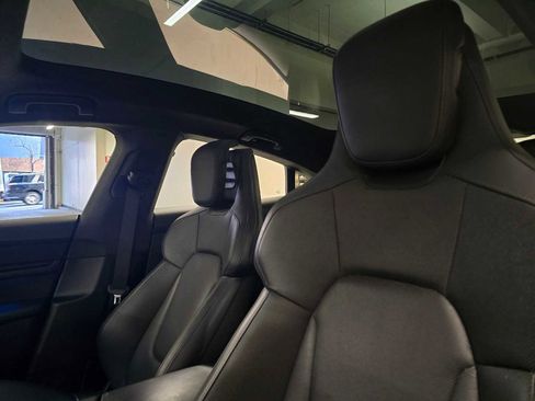 Used 2020 Porsche Taycan Turbo image 25