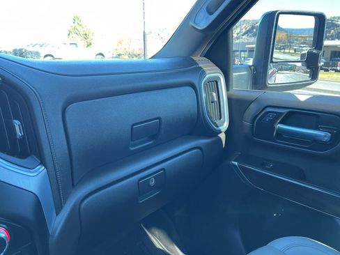 Used 2021 GMC Sierra 2500 SLT w/ SLT Convenience Package image 31