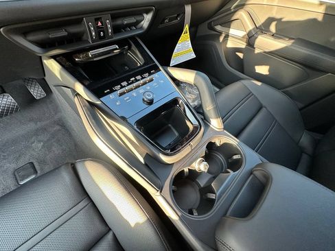 Certified 2026 Porsche Cayenne E-Hybrid Coupe AWD/4WD image 27