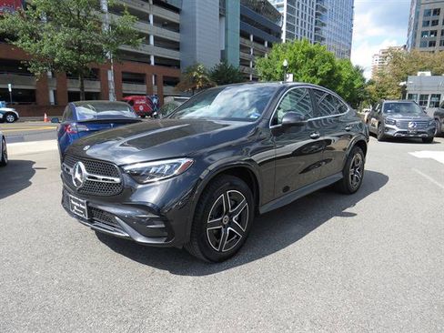 Used 2026 Mercedes-Benz GLC 300 4MATIC image 1