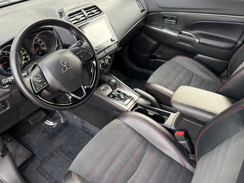 Used 2024 Mitsubishi Outlander Sport SE image 13