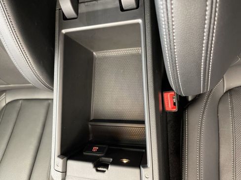 Used 2024 BMW 330i xDrive Sedan image 12