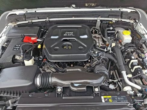 Used 2018 Jeep Wrangler Unlimited Rubicon AWD/4WD image 30