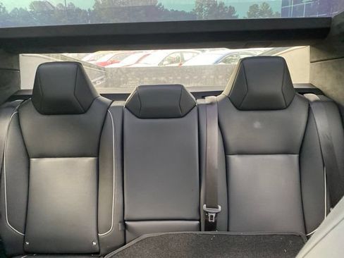 Used 2025 Tesla Cybertruck AWD Crew Cab image 17