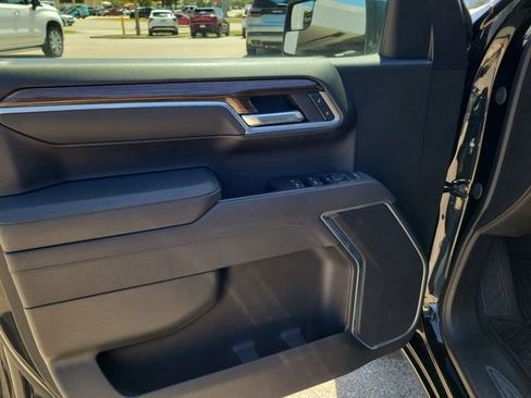 Used 2025 Chevrolet Silverado 1500 LT image 16