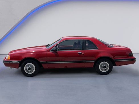 Used 1987 Ford Thunderbird RWD image 3