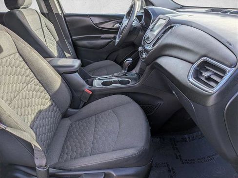 Used 2018 Chevrolet Equinox LT image 21