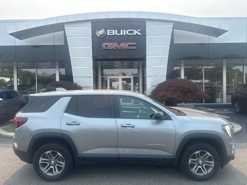 Used 2025 GMC Terrain Elevation AWD/4WD image 24
