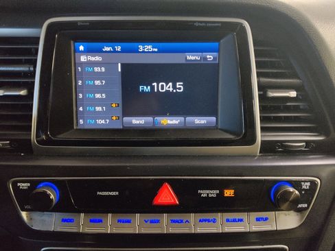 Used 2019 Hyundai Sonata SEL w/ Tech Package 02 image 25