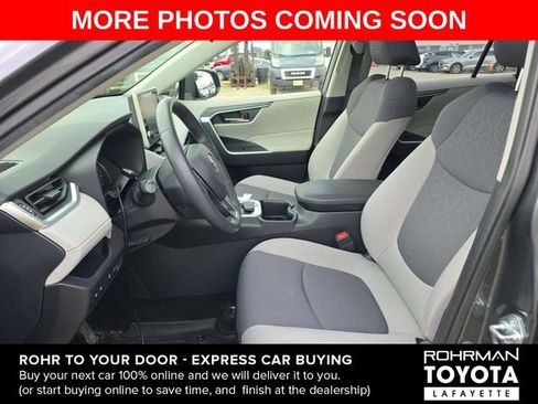 Used 2022 Toyota RAV4 XLE w/ Convenience Package AWD/4WD image 5