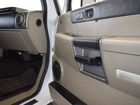 Used 2003 HUMMER H2 w/ Preferred Equipment Group AWD/4WD image 43