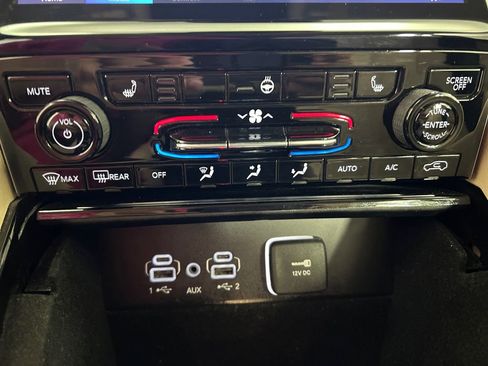 Used 2021 Jeep Grand Cherokee L Limited image 30