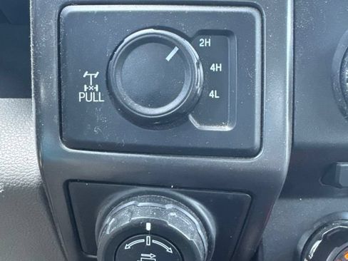 Used 2018 Ford F150 XLT w/ Equipment Group 302A Luxury AWD/4WD image 15