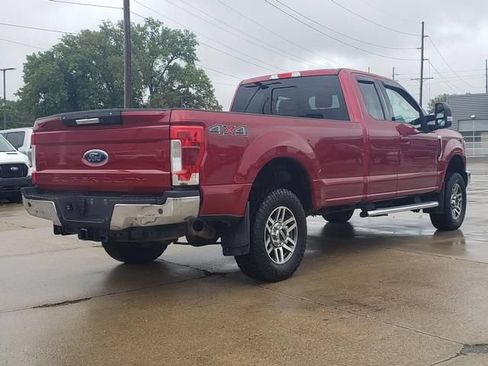 Used 2019 Ford F250 Lariat w/ Lariat Value Package AWD/4WD image 4