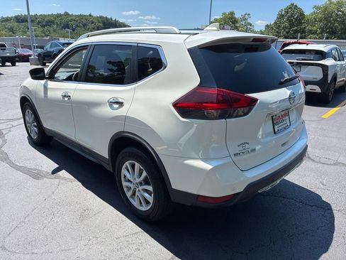 Used 2020 Nissan Rogue SV AWD/4WD image 5