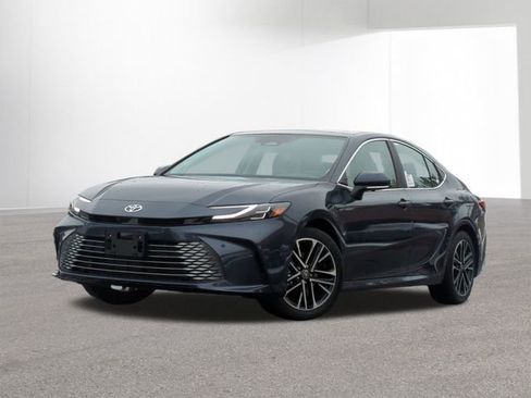 New 2026 Toyota Camry XLE image 1