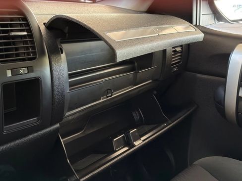 Used 2009 Chevrolet Silverado 1500 LT w/ Regional Value Package RWD image 28