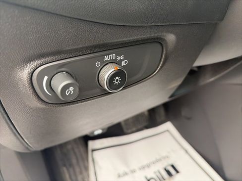 Used 2022 Chevrolet Equinox LT image 13