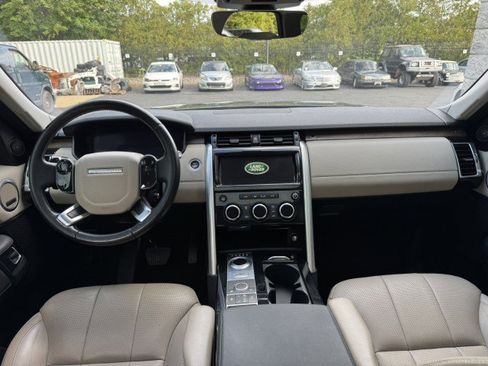Used 2019 Land Rover Discovery HSE image 27
