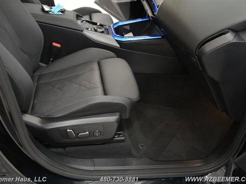 Used 2025 BMW X3 xDrive30i w/ Premium Package image 18
