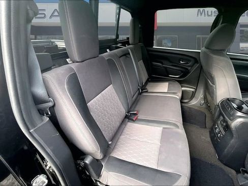 Used 2024 Nissan Titan SV w/ SV Convenience Package AWD/4WD image 22