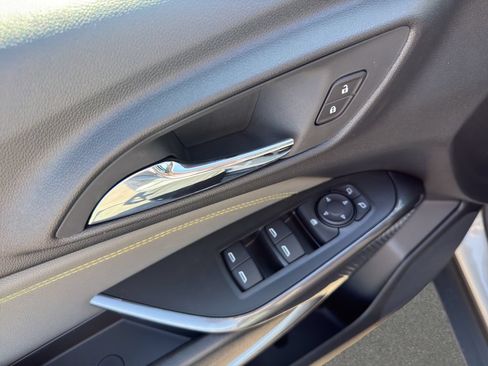 New 2026 Chevrolet Trax ACTIV FWD image 11