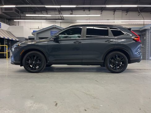 Used 2023 Honda CR-V Sport Touring image 4