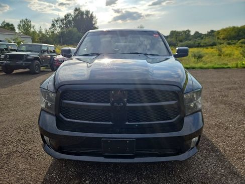 Used 2018 RAM 1500 Express w/ Express Value Package AWD/4WD image 2