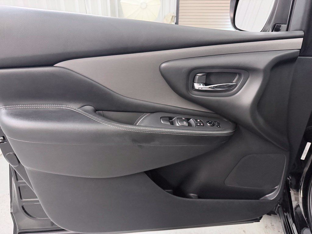 Used 2019 Nissan Murano S w/ Cargo Package FWD image 11