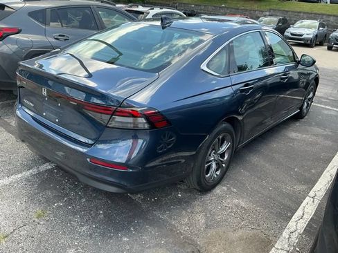 Used 2023 Honda Accord EX image 5