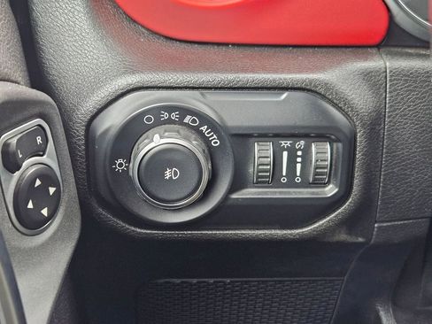 Certified 2020 Jeep Wrangler Unlimited Rubicon AWD/4WD image 18