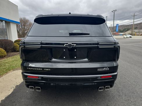 New 2026 Chevrolet Traverse High Country w/ LPO, Floor Liner Package AWD/4WD image 4