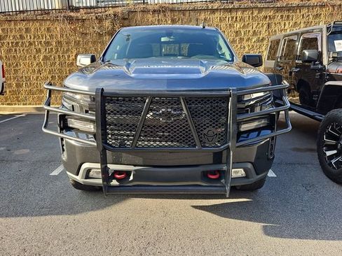 Used 2021 Chevrolet Silverado 1500 LT Trail Boss w/ Convenience Package II image 2