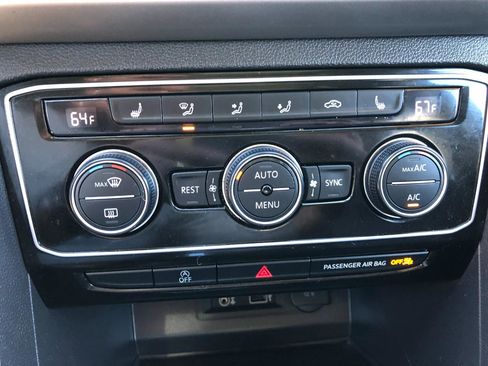 Used 2018 Volkswagen Atlas SEL image 23