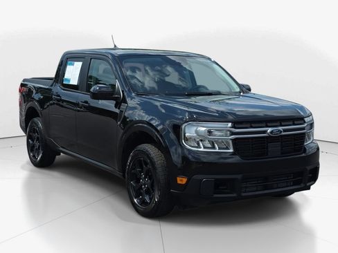 Used 2024 Ford Maverick Lariat w/ FX4 Off-Road Package AWD/4WD image 3