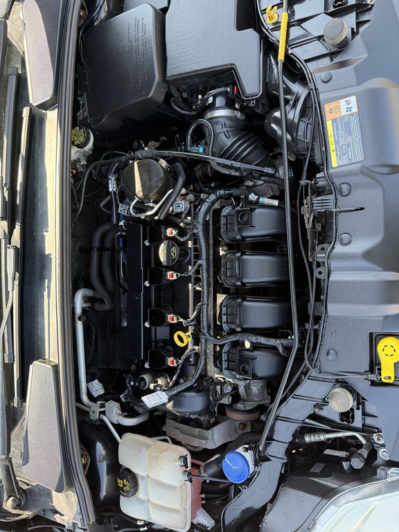 Used 2014 Ford Focus SE FWD image 38