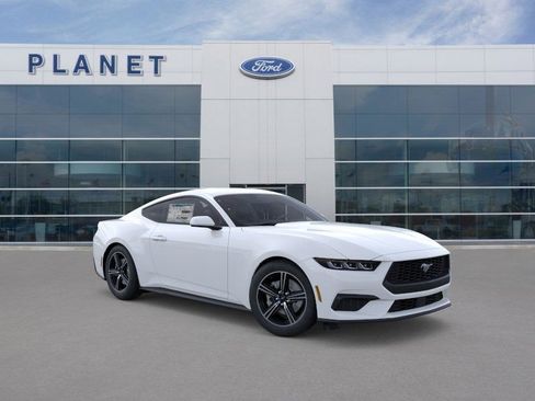 New 2025 Ford Mustang Coupe image 9