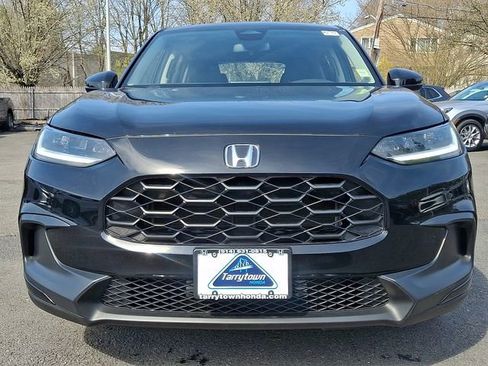 Certified 2023 Honda HR-V LX image 2