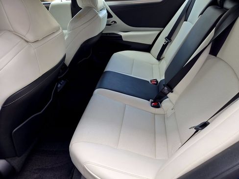 Used 2021 Lexus ES 350 F Sport w/ Special Edition FWD image 19
