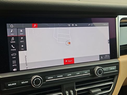 Certified 2021 Porsche Macan w/ Premium Package Plus AWD/4WD image 18