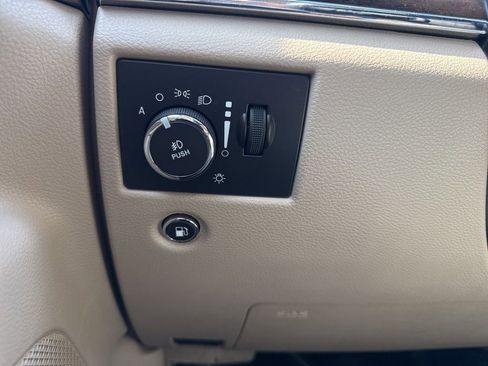 Used 2015 Jeep Grand Cherokee Limited w/ Trailer Tow Group IV AWD/4WD image 25