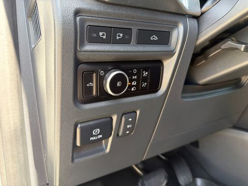 Used 2023 Ford F150 Lariat w/ Trailer Tow Package AWD/4WD image 24