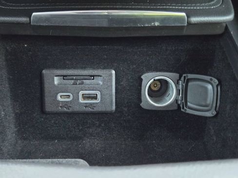 Used 2019 Cadillac XT4 Premium Luxury FWD image 24